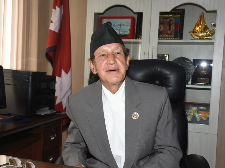 न्युयोर्क पुगे परराष्ट्रमन्त्री, विभिन्न देशका विदेश मन्त्रीसँग भेटवार्ता गर्दै